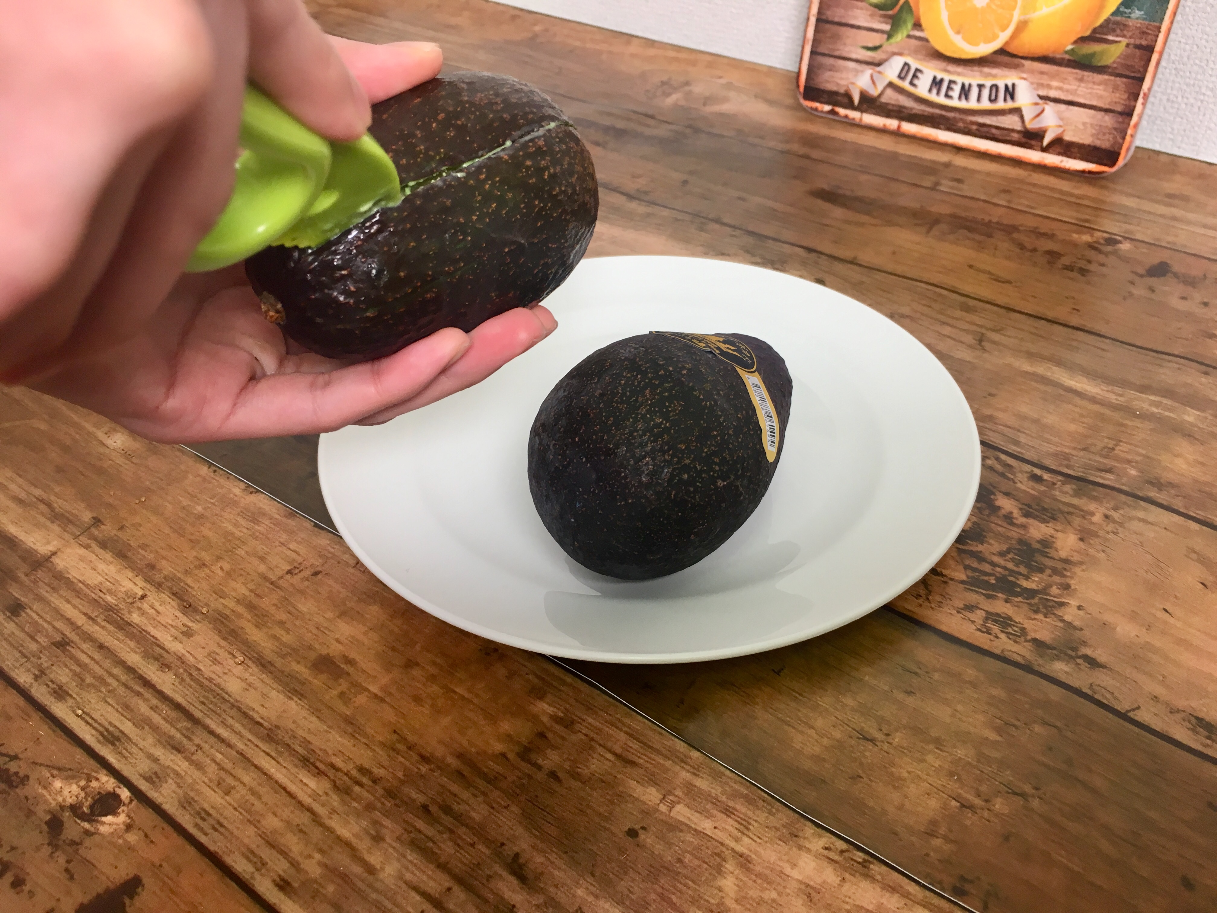 包丁よりも皮をカットしやすい!