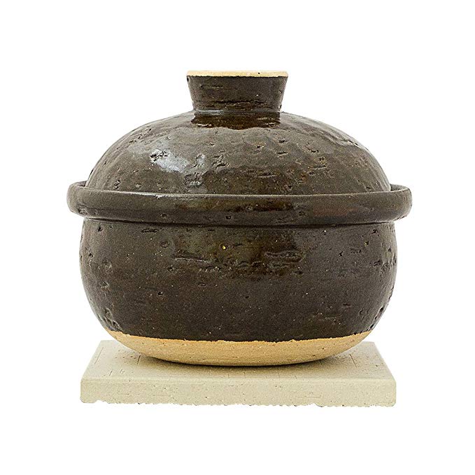 鍋や蓋に深さがあるものを選ぶ