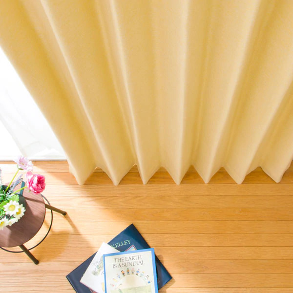 室内の温度上昇を防ぐ遮熱カーテン
