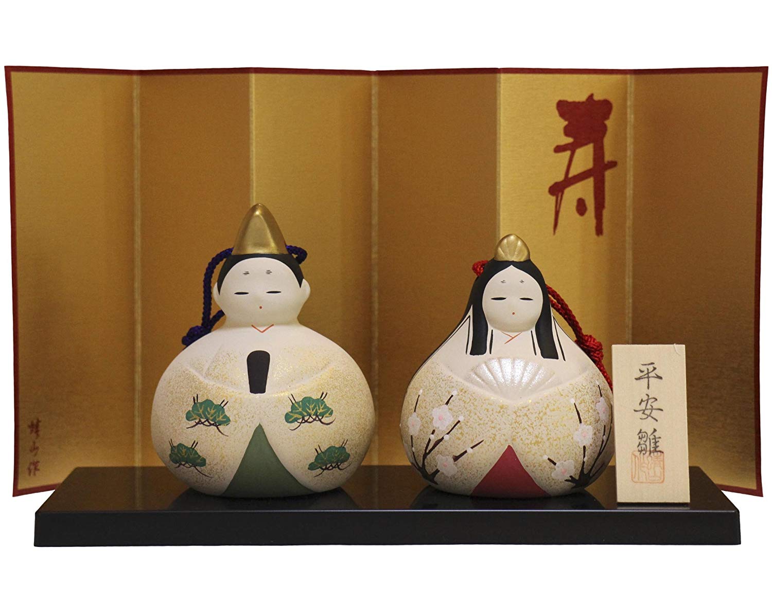 劣化しにくい陶器人形