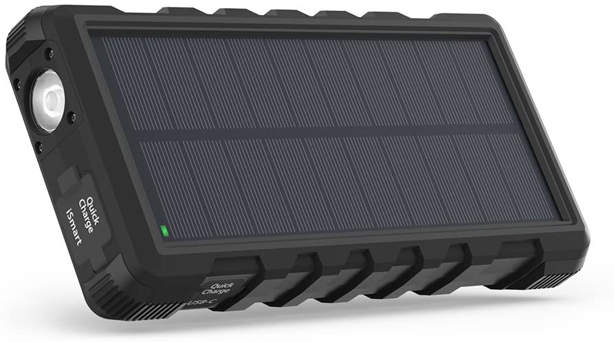 ソーラー充電機能付きはキャンプや災害時に役立つ
