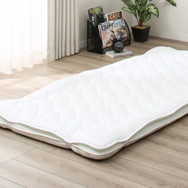 「ニトリ」はリーズナブルな価格で機能的なベッドパッドを展開