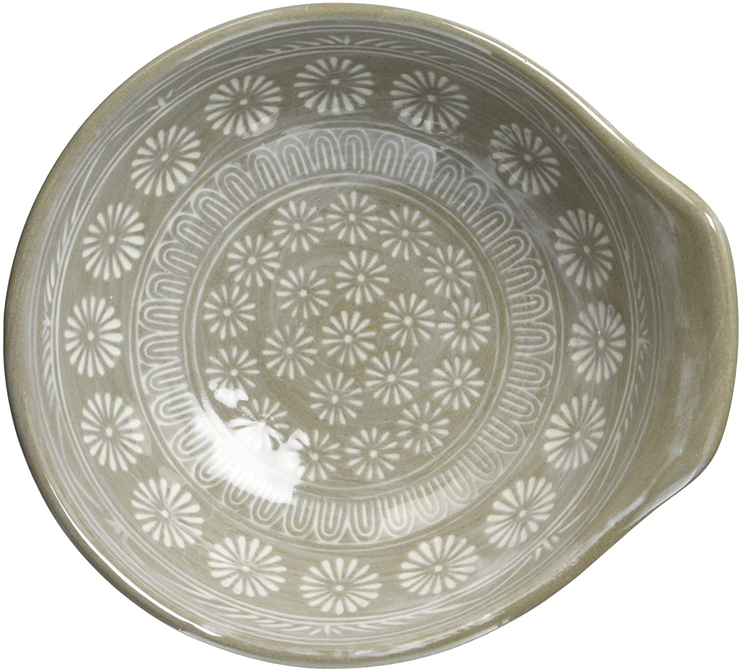 「銀峯陶器」は伝統的な模様が特徴