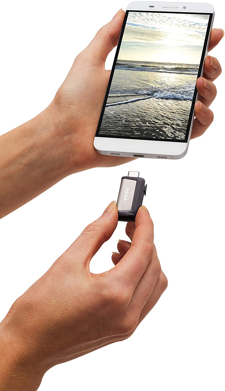 転送速度の速いUSB Type-C端子