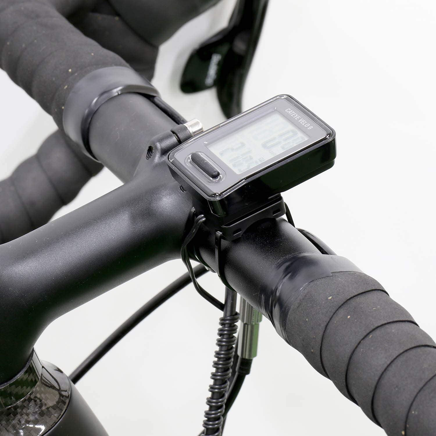 最大70％オフ！ サイクルコンピューター 自転車 スピードメーター ワイヤレス サイコン サイクルメーター 無線 IPX6 防水 大画面表示 バックライト付き 走行距離計 走行時間計 多機能 高性能 軽量 サイクリングアクセサリー