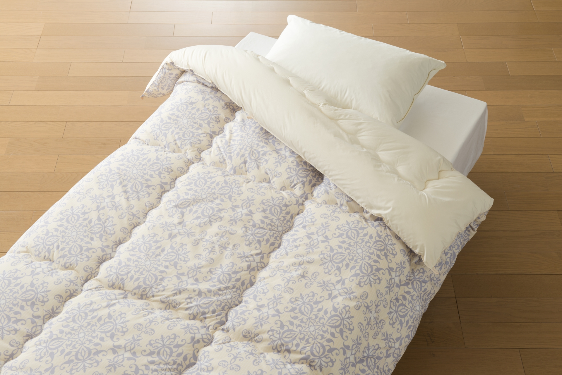 一人暮らしはベッドと布団どちらが使いやすい？