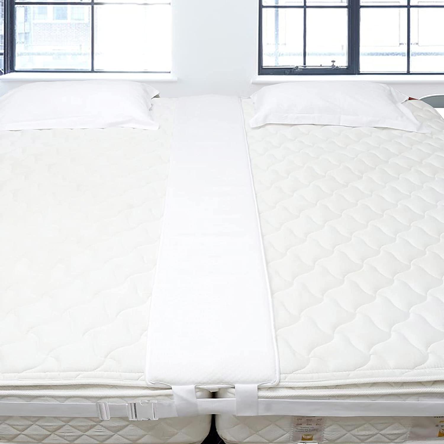 ベッド隙間パッドのおすすめ8選！洗えるタイプや連結ベルト付きも | HEIM [ハイム]