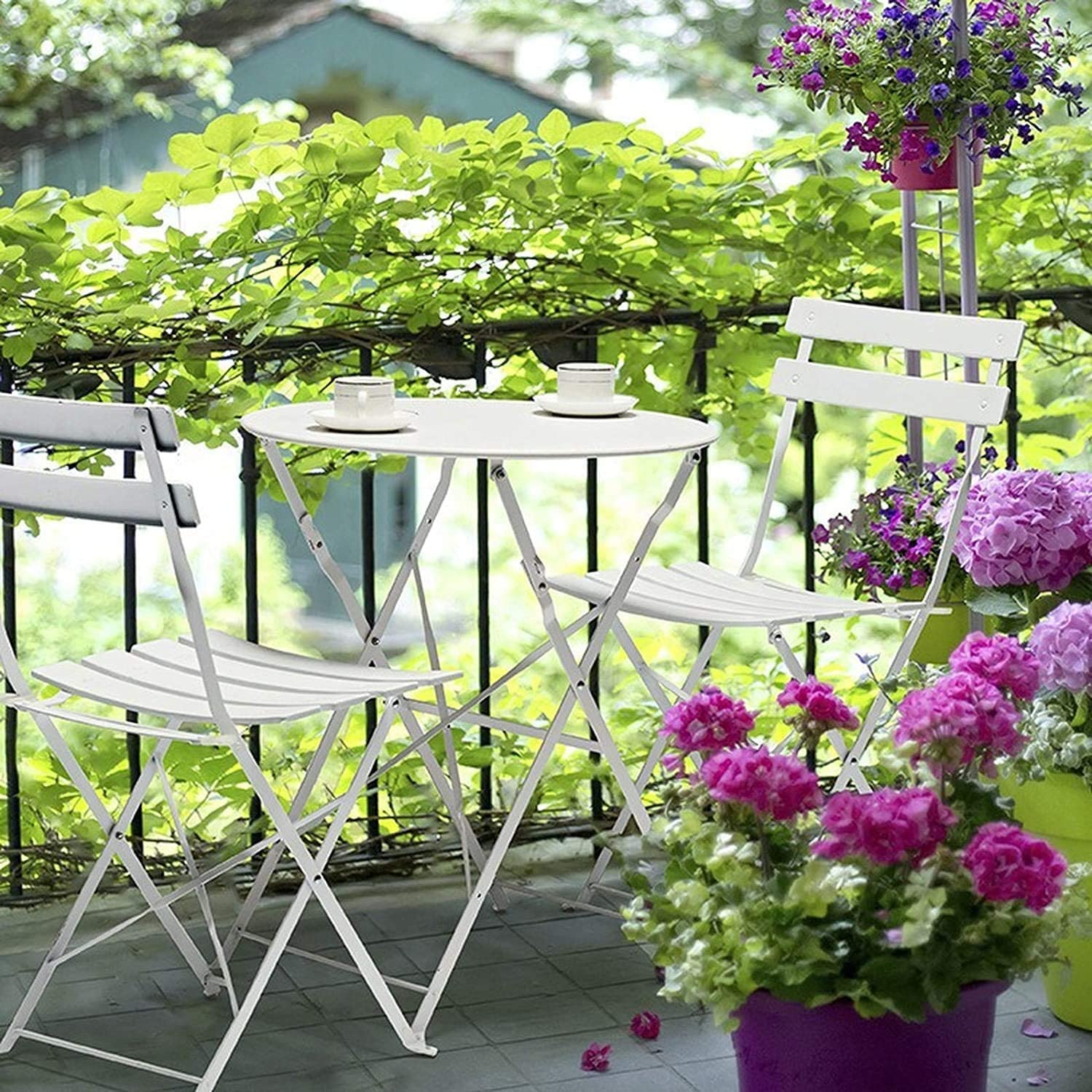 ガーデンテーブルの魅力とは？