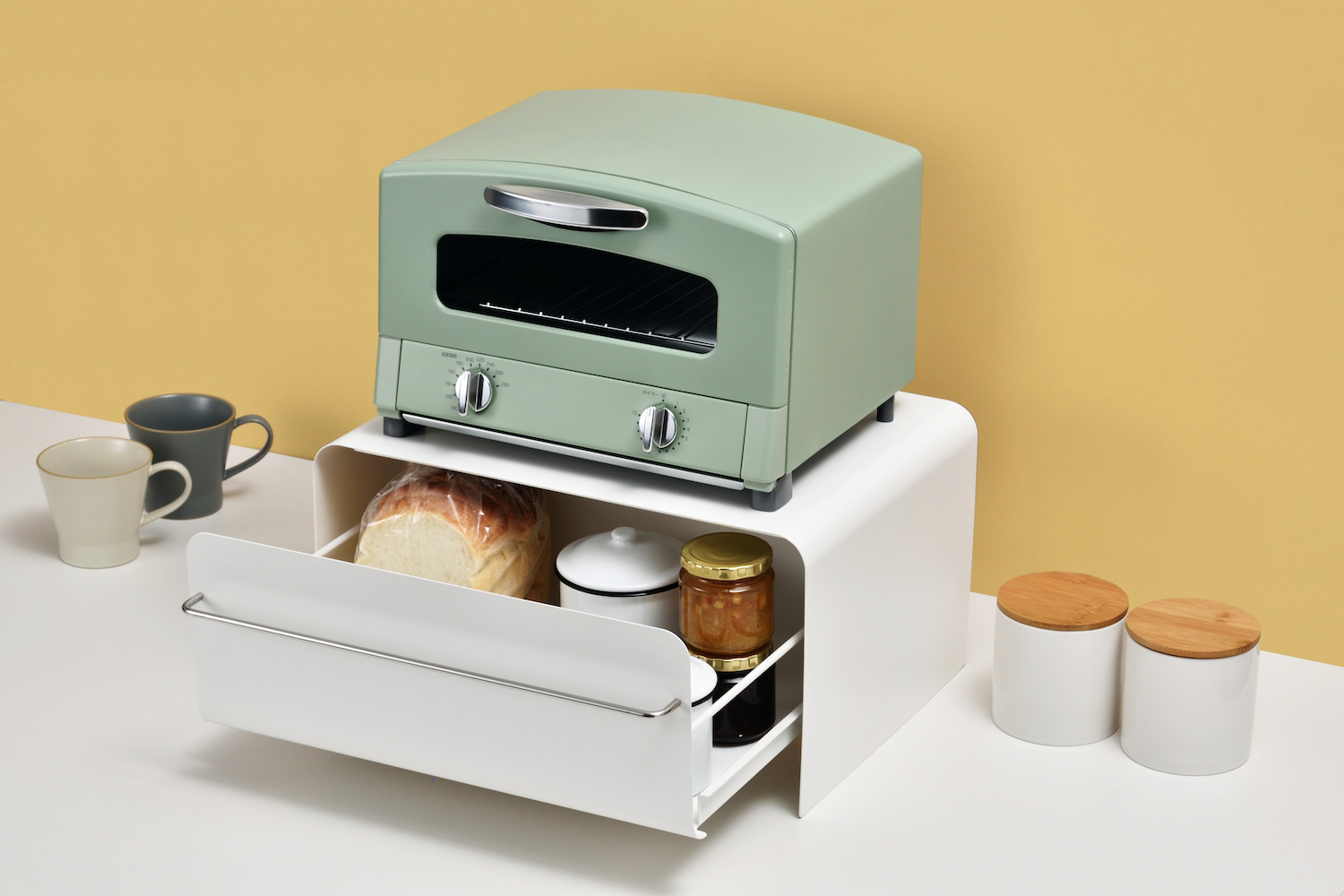 トースターを上に置ける「ブレッドドロワー」でごちゃつきがちなキッチンをすっきり整頓